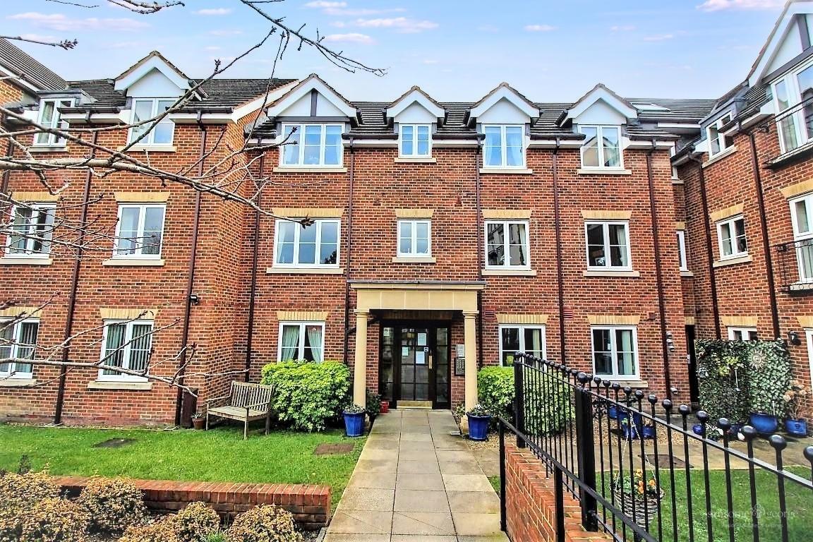 Bath Road, Calcot, Reading